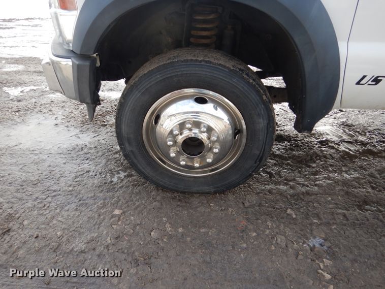 image for item HS9801 2009 Ford F450 Super Duty XLT  flatbed truck