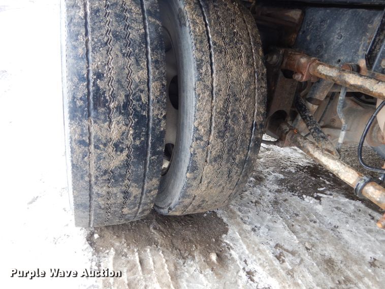 image for item HS9801 2009 Ford F450 Super Duty XLT  flatbed truck