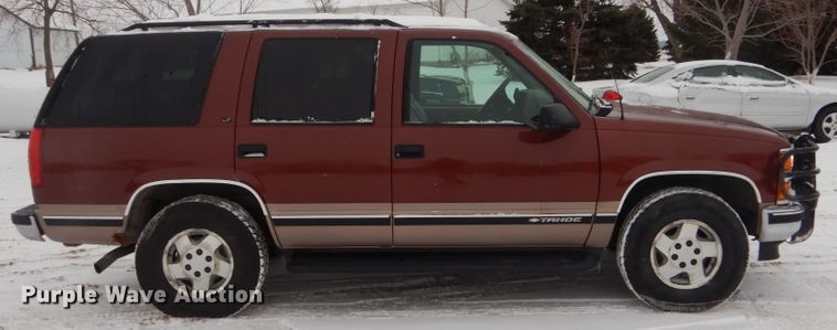 image for item HS9812 1998 Chevrolet Tahoe  SUV