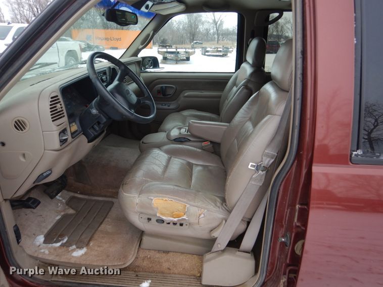 image for item HS9812 1998 Chevrolet Tahoe  SUV