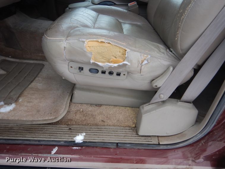 image for item HS9812 1998 Chevrolet Tahoe  SUV