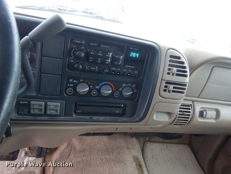 image for item HS9812 1998 Chevrolet Tahoe  SUV