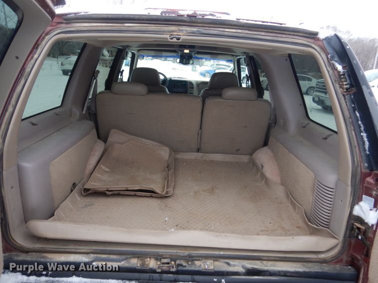 image for item HS9812 1998 Chevrolet Tahoe  SUV