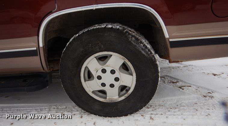 image for item HS9812 1998 Chevrolet Tahoe  SUV