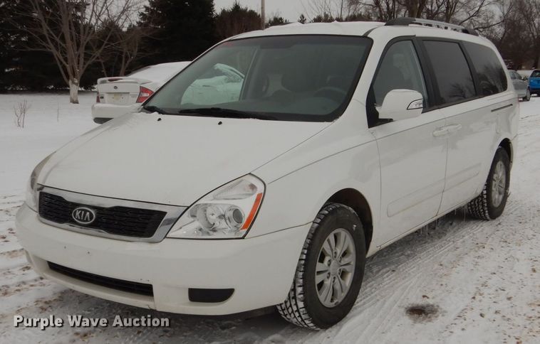 image for item HS9816 2012 Kia Sendona  van