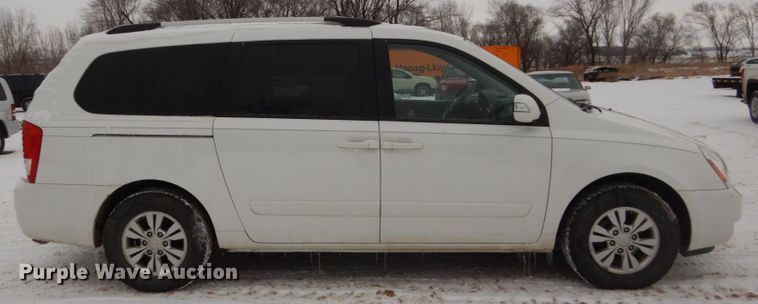 image for item HS9816 2012 Kia Sendona  van