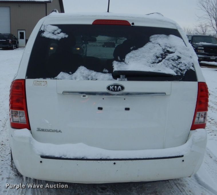 image for item HS9816 2012 Kia Sendona  van