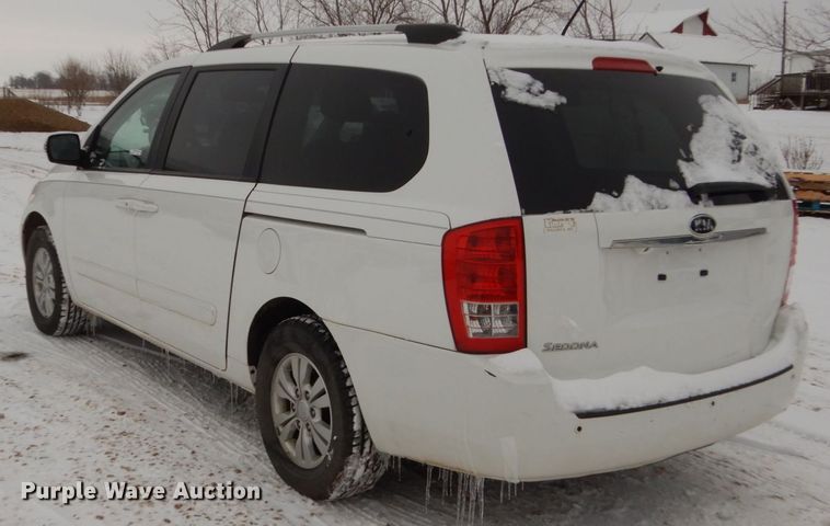 image for item HS9816 2012 Kia Sendona  van