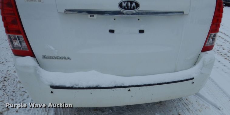 image for item HS9816 2012 Kia Sendona  van