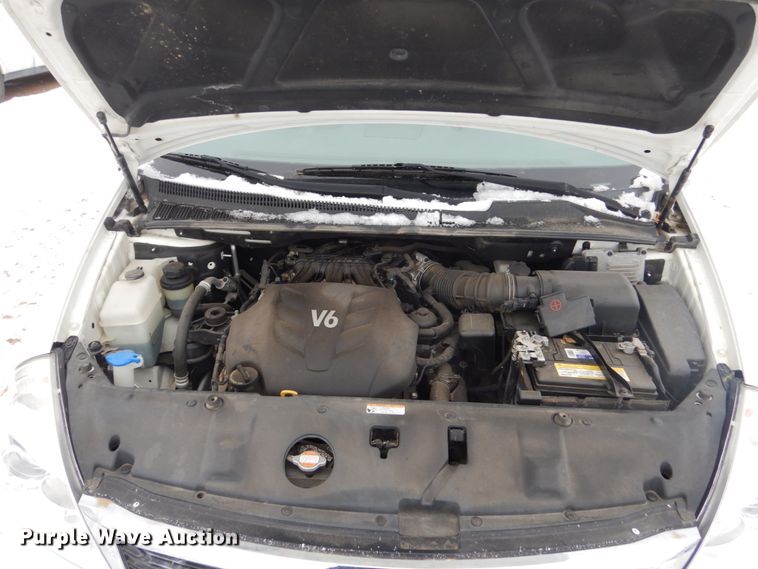 image for item HS9816 2012 Kia Sendona  van