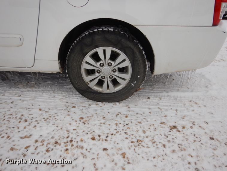 image for item HS9816 2012 Kia Sendona  van