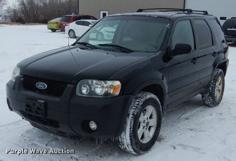 image for item HS9819 2007 Ford Escape XLT  SUV