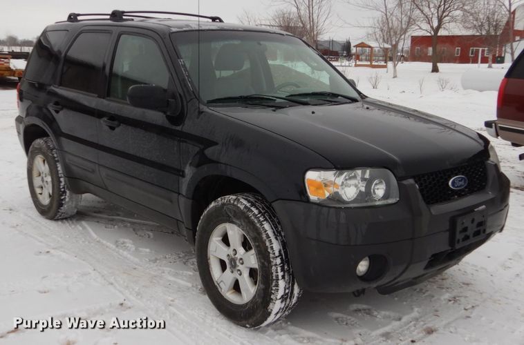 image for item HS9819 2007 Ford Escape XLT  SUV