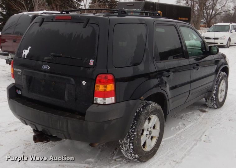 image for item HS9819 2007 Ford Escape XLT  SUV