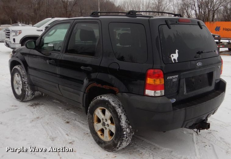 image for item HS9819 2007 Ford Escape XLT  SUV