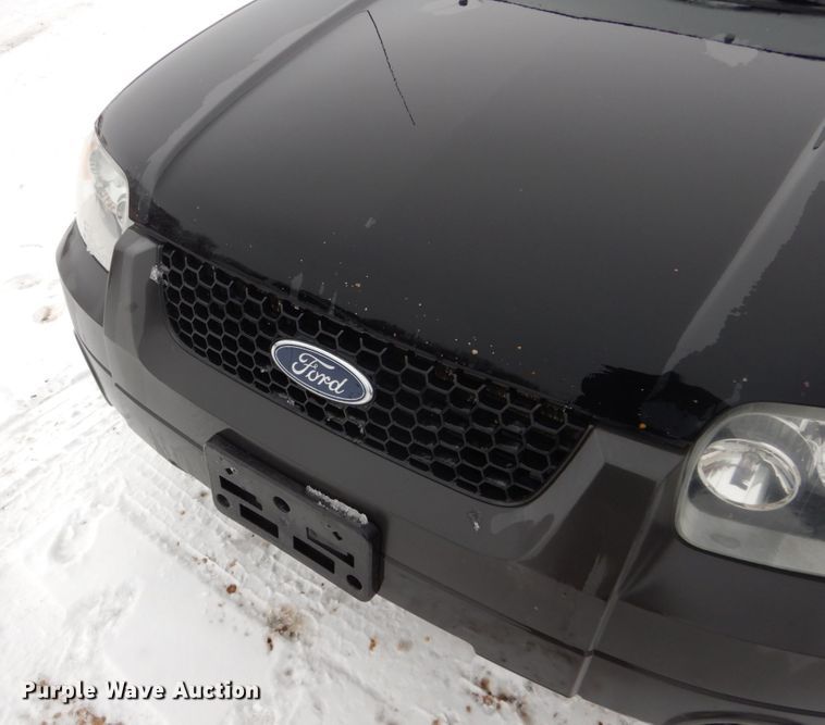 image for item HS9819 2007 Ford Escape XLT  SUV