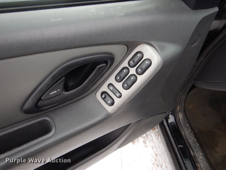 image for item HS9819 2007 Ford Escape XLT  SUV