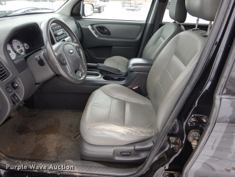 image for item HS9819 2007 Ford Escape XLT  SUV