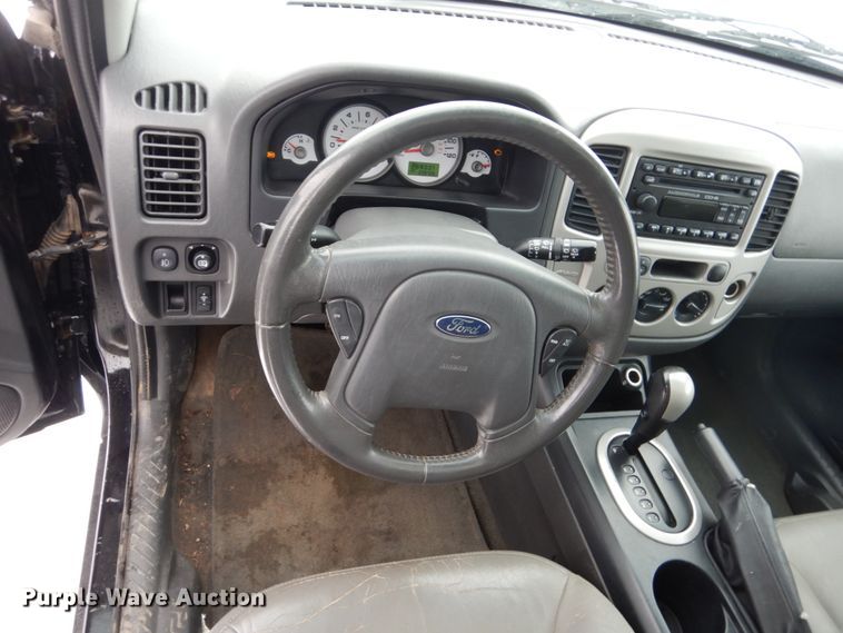 image for item HS9819 2007 Ford Escape XLT  SUV