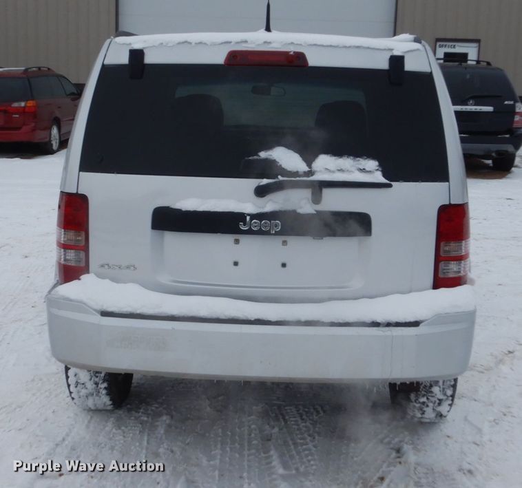 image for item HS9820 2011 Jeep Liberty  SUV