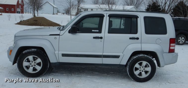 image for item HS9820 2011 Jeep Liberty  SUV