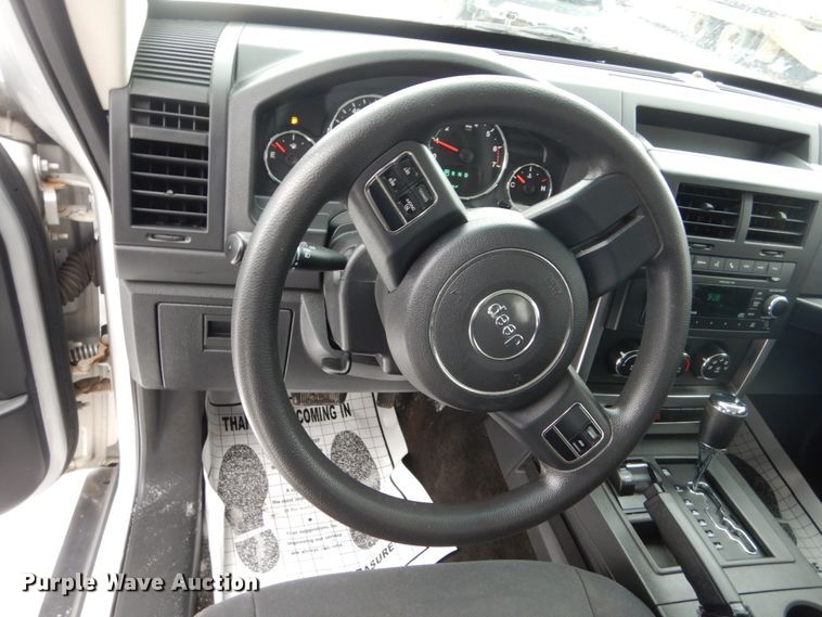 image for item HS9820 2011 Jeep Liberty  SUV