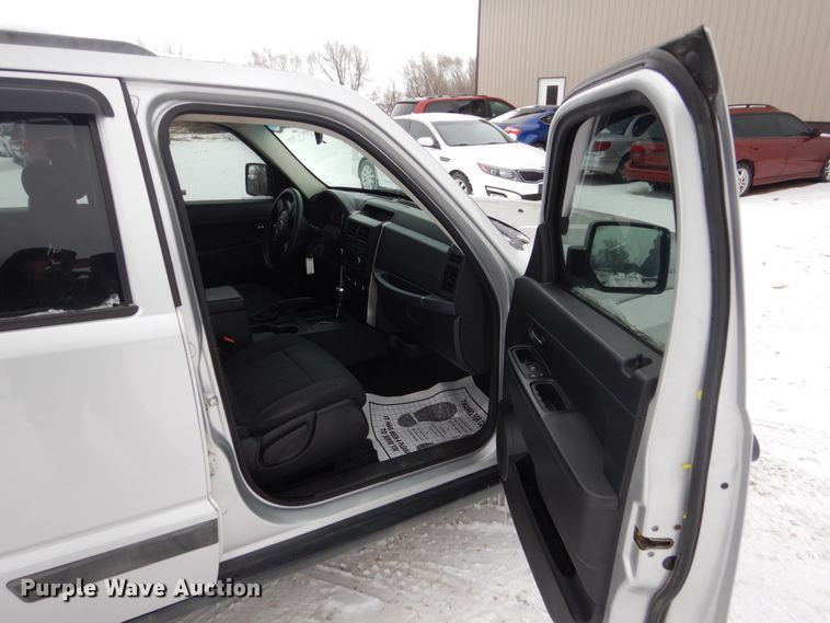 image for item HS9820 2011 Jeep Liberty  SUV