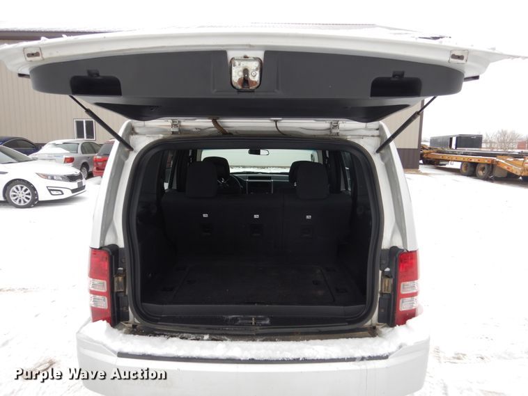 image for item HS9820 2011 Jeep Liberty  SUV