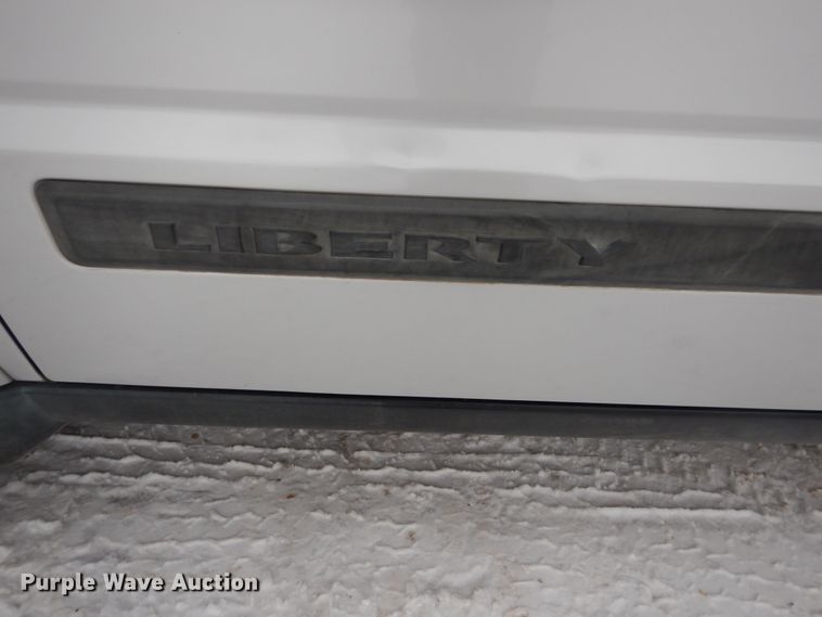 image for item HS9820 2011 Jeep Liberty  SUV