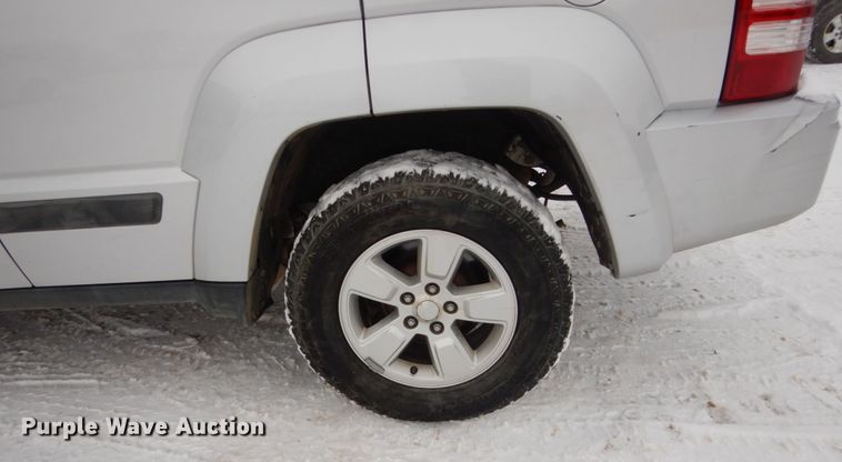 image for item HS9820 2011 Jeep Liberty  SUV