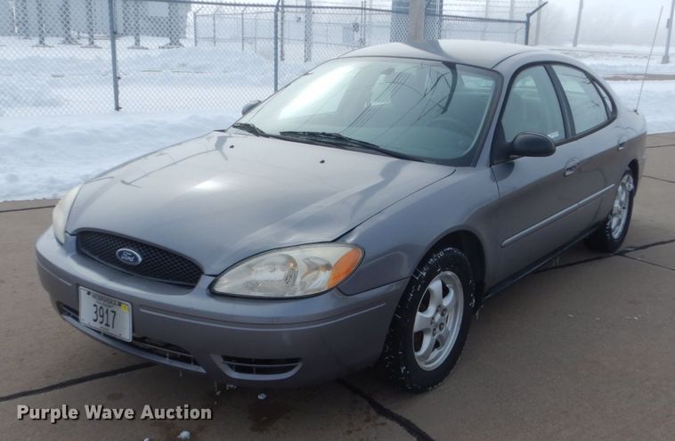 image for item HS9873 2007 Ford Taurus SE