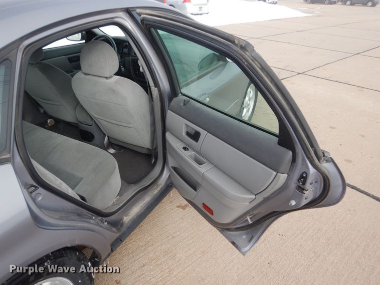 image for item HS9873 2007 Ford Taurus SE