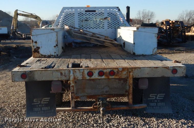 image for item HU9875 2006 Ford F450 Super Duty  flatbed truck