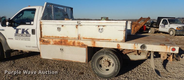 image for item HU9875 2006 Ford F450 Super Duty  flatbed truck