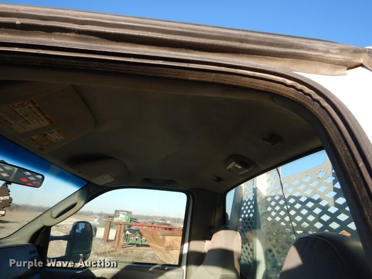 image for item HU9875 2006 Ford F450 Super Duty  flatbed truck