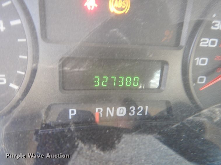 image for item HU9875 2006 Ford F450 Super Duty  flatbed truck