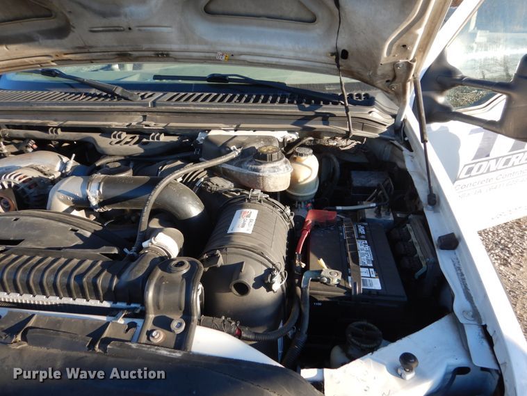 image for item HU9875 2006 Ford F450 Super Duty  flatbed truck