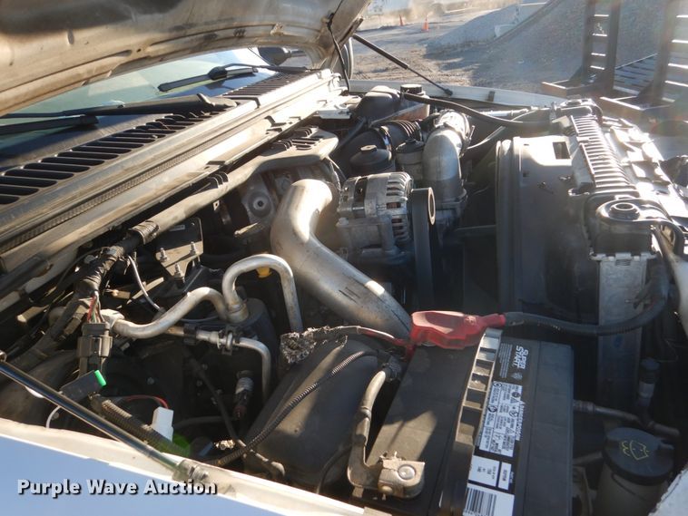 image for item HU9875 2006 Ford F450 Super Duty  flatbed truck