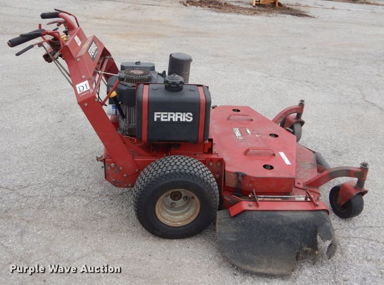image for item HV9593 Ferris DDSKAV17  commercial turf mower