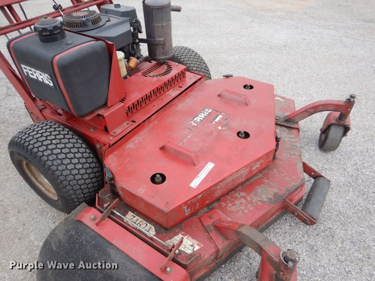 image for item HV9593 Ferris DDSKAV17  commercial turf mower
