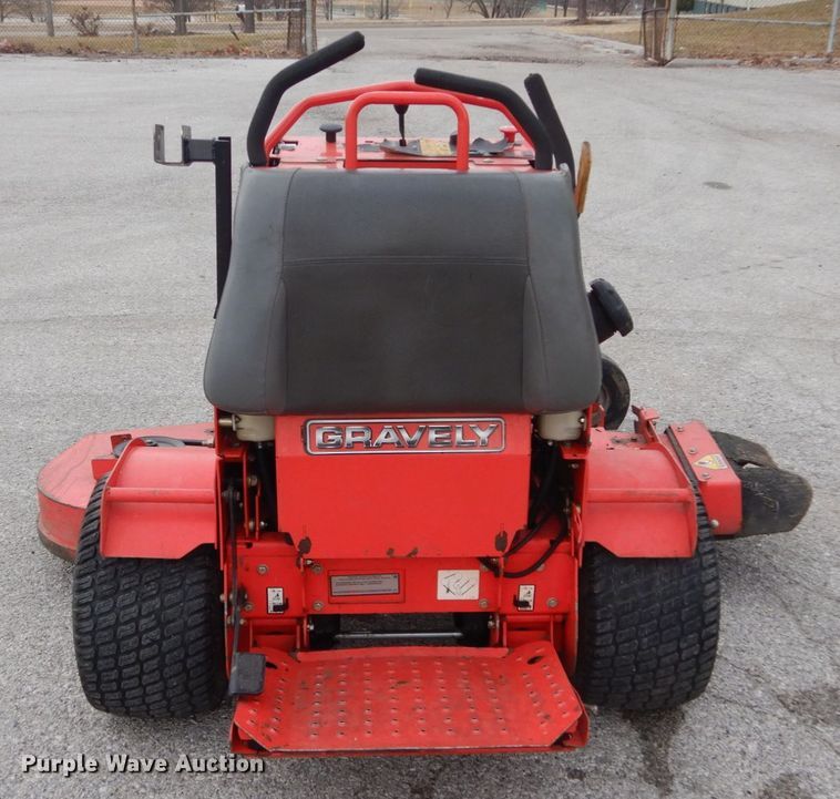 image for item HV9597 Gravely 994124  commercial turf mower