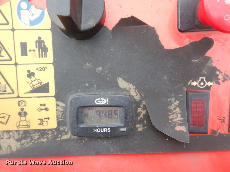 image for item HV9597 Gravely 994124  commercial turf mower