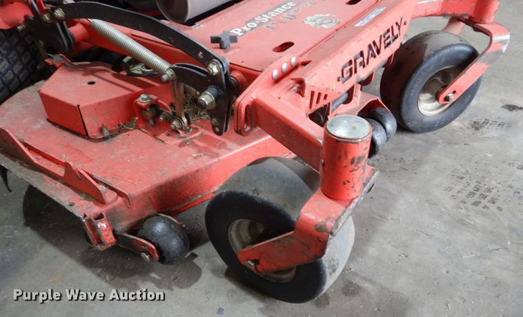 image for item HV9599 Gravely 994115  commercial turf mower