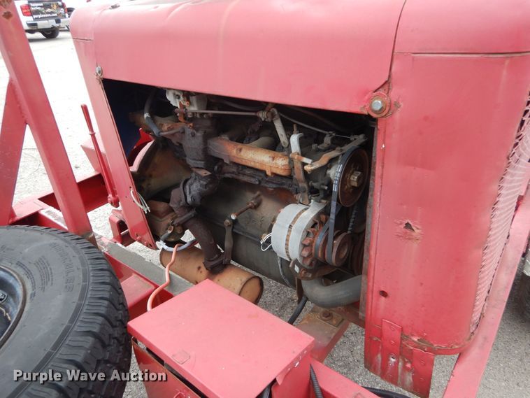 image for item HV9602 Asplundh  wood chipper