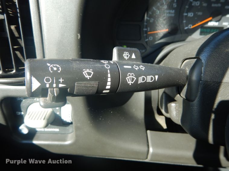 image for item HV9607 2007 GMC C5500  dump truck