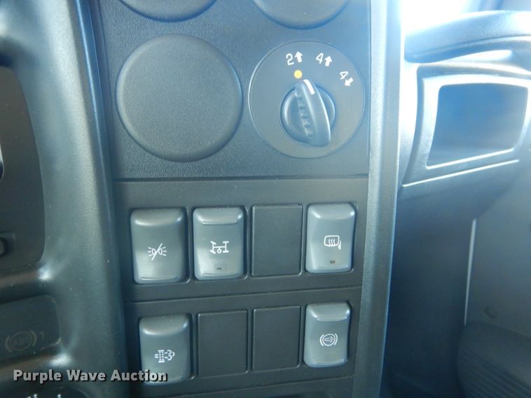 image for item HV9607 2007 GMC C5500  dump truck