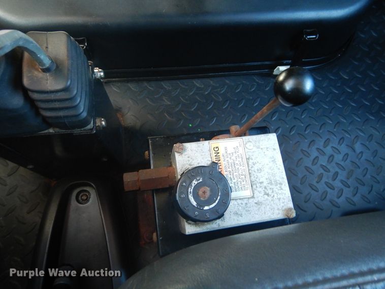 image for item HV9607 2007 GMC C5500  dump truck