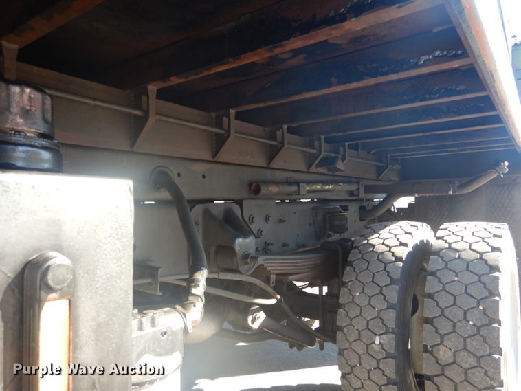 image for item HV9607 2007 GMC C5500  dump truck