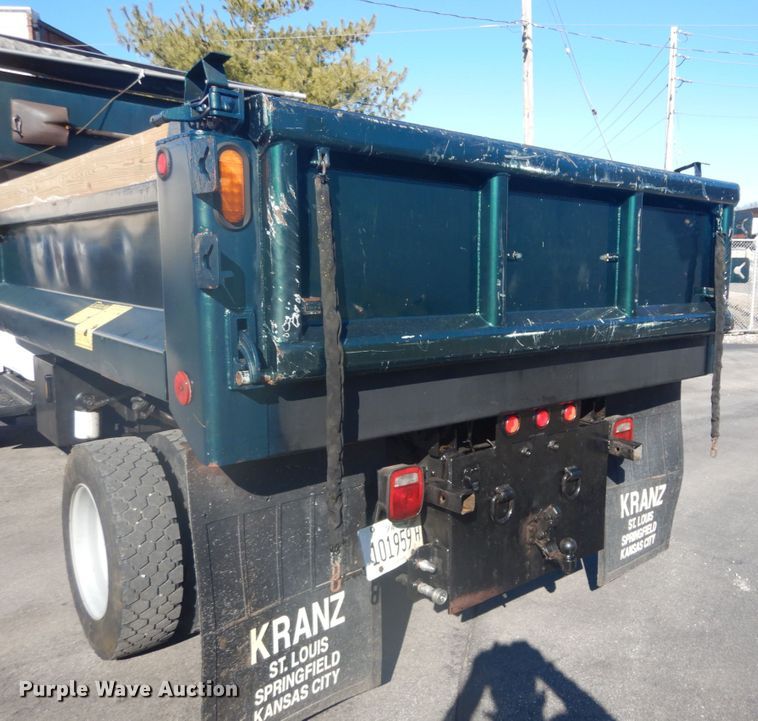 image for item HV9607 2007 GMC C5500  dump truck