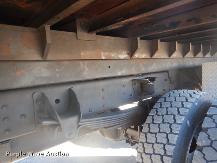 image for item HV9607 2007 GMC C5500  dump truck